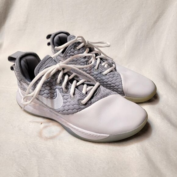 Nike Lebron Witness III PRM Mens BQ9819-002 Wolf Grey Size 8 shoes sneakers - Picture 1 of 9